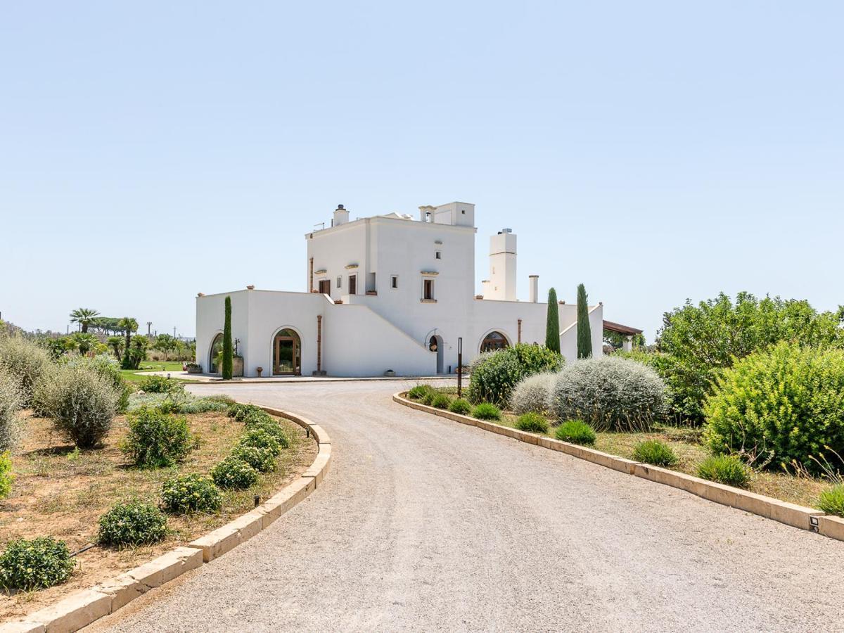 Tenutayala - Residenza Agrituristica Parabita Exterior photo